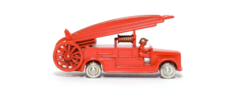 Vieux camion de pompier, photo pour Allo Vidange. Un projet réalisé par le Studio DPE